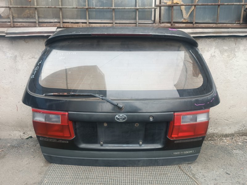 Дверь 5-я Toyota Caldina ST195 задняя 2122