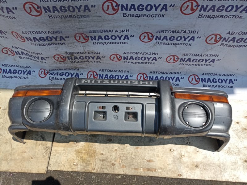 Бампер MITSUBISHI DELICA P25W 4D56 передний 2 MODEL (б/у)