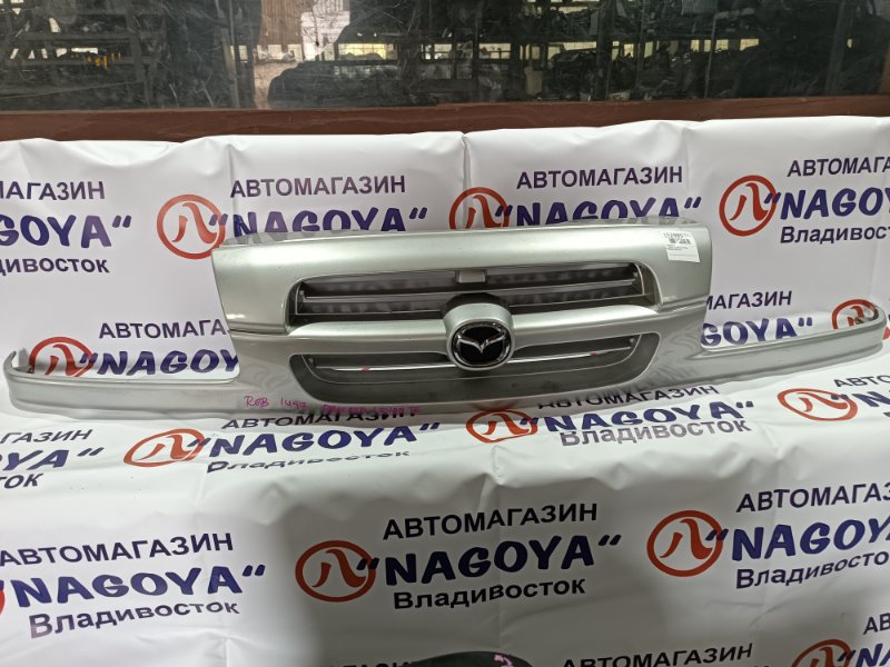 Решетка SUZUKI ESCUDO TL52W J20A передняя 1 MODEL (б/у)