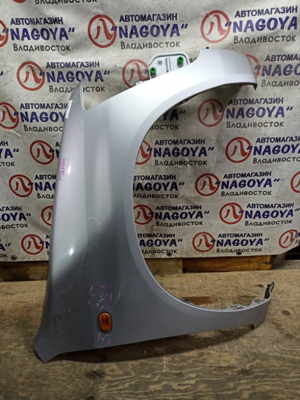 Крыло TOYOTA PROBOX NCP50 2NZ-FE переднее правое COLOR 1E7 (б/у)