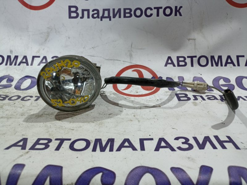 Туманка TOYOTA RAUM NCZ20 1NZ-FE передняя левая 52040 (б/у)