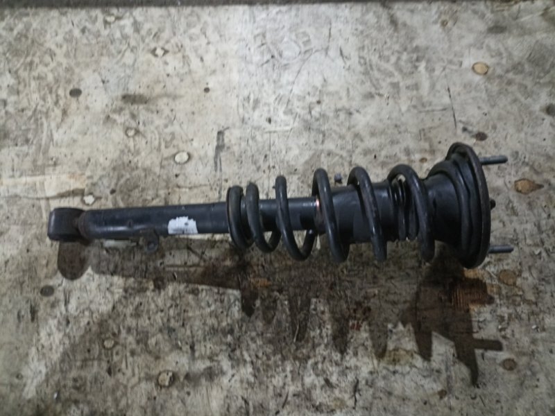 Стойка TOYOTA ARISTO JZS160 2JZ-GE передняя правая (б/у)