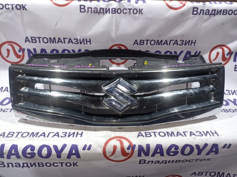Решетка SUZUKI ESCUDO TDA4W J24B передняя 3 MODEL (б/у)
