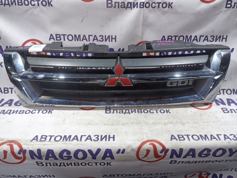 Решетка MITSUBISHI PAJERO V65W 6G74 передняя 1 MODEL (б/у)