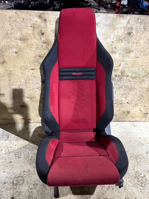 Сидение переднее левое RECARO (б/у)