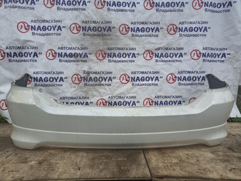 Бампер TOYOTA WISH ZNE10 1ZZ-FE задний 1 MODEL (б/у)