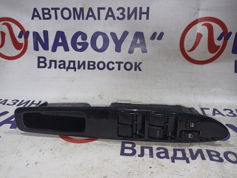 Блок упр. стеклоподьемниками TOYOTA NADIA SXN15 3S-FE передний правый (б/у)