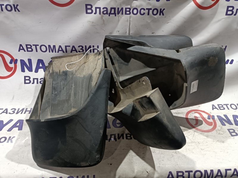 Брызговики комплект HONDA CR-V RD1 B20B (б/у)