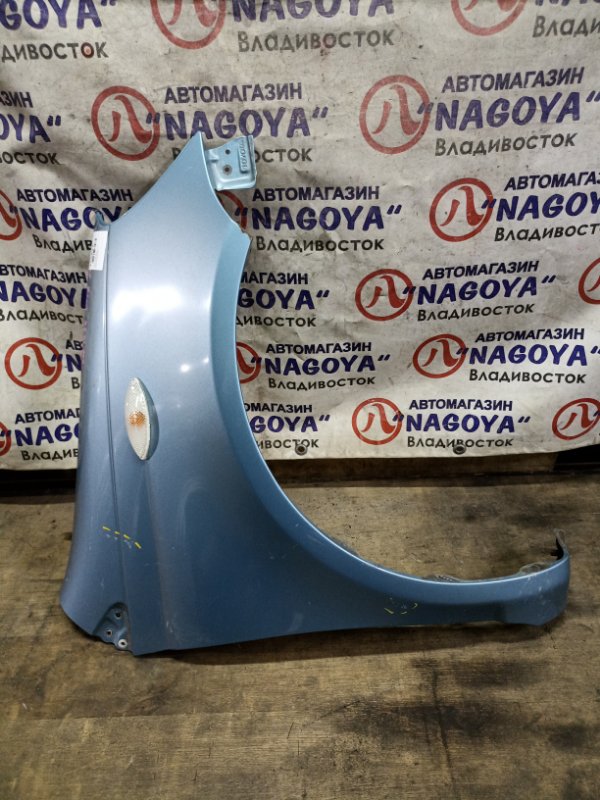 Крыло TOYOTA VITZ SCP10 1SZ-FE переднее правое COLOR 8P2 (б/у)