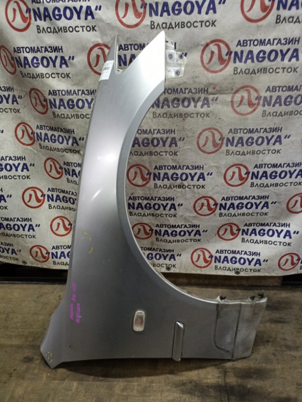 Крыло TOYOTA ALTEZZA GITA JCE15 2JZ-GE переднее правое COLOR 1C0 (б/у)