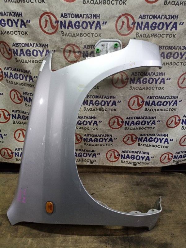 Крыло TOYOTA PROBOX NCP55 1NZ-FE переднее правое COLOR 199 (б/у)