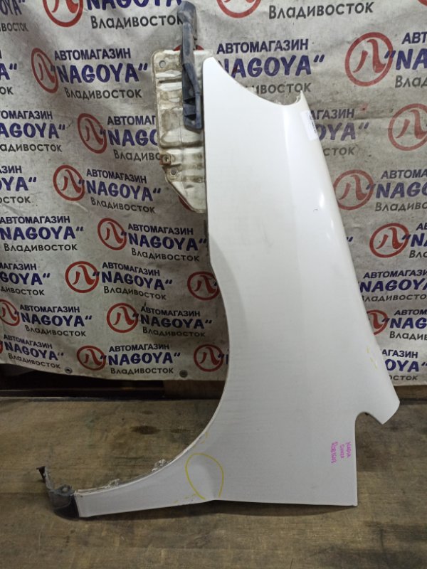 Крыло TOYOTA NADIA SXN10 3S-FE переднее левое COLOR 042 (б/у)