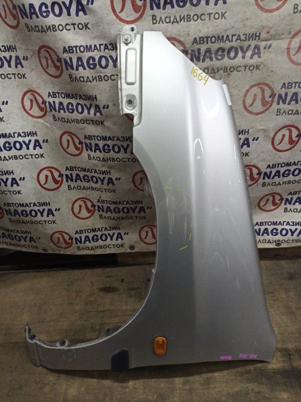 Крыло TOYOTA RAUM EXZ10 5E-FE переднее левое COLOR 1C0 (б/у)