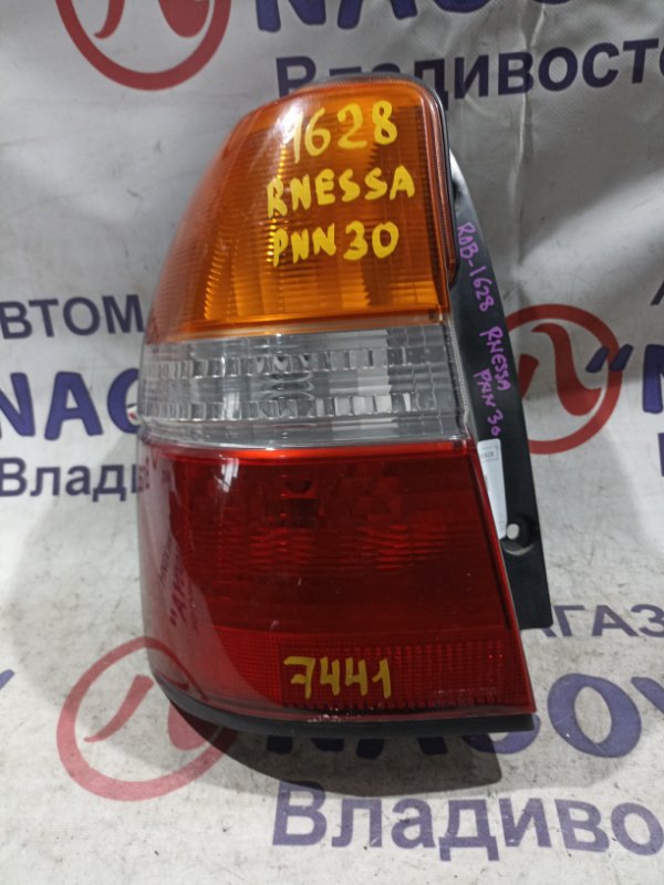 Стоп-сигнал NISSAN RNESSA PNN30 KA24DE задний левый 4801A/7441 (б/у)