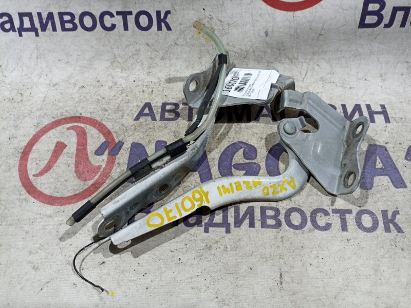 Петли капота TOYOTA COROLLA AXIO NZE141 1NZ-FE передние PARA (б/у)