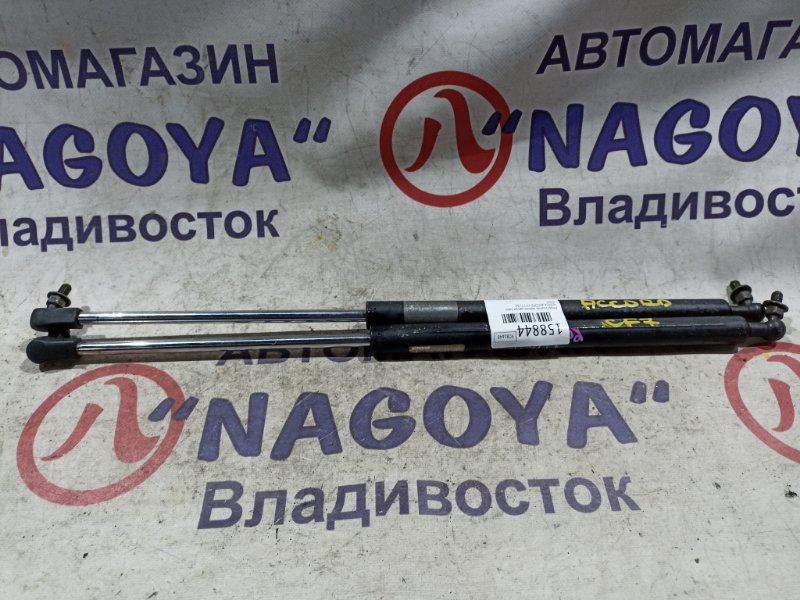 Амортизатор задней двери HONDA ACCORD CF7 F23A задний PARA (б/у)