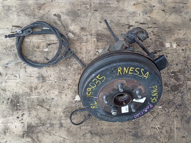 Ступица NISSAN RNESSA PNN30 KA24DE задняя левая ABS (б/у)