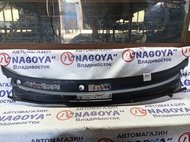 Решетка под дворники HONDA HR-V GH1 D16A передняя (б/у)