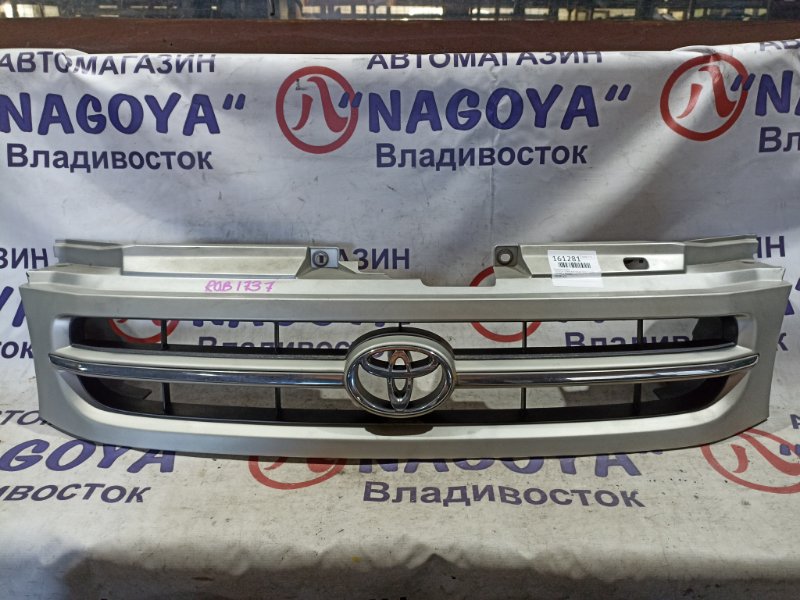 Решетка TOYOTA TOWN ACE NOAH SR40 3S-FE передняя 2 MODEL (б/у)