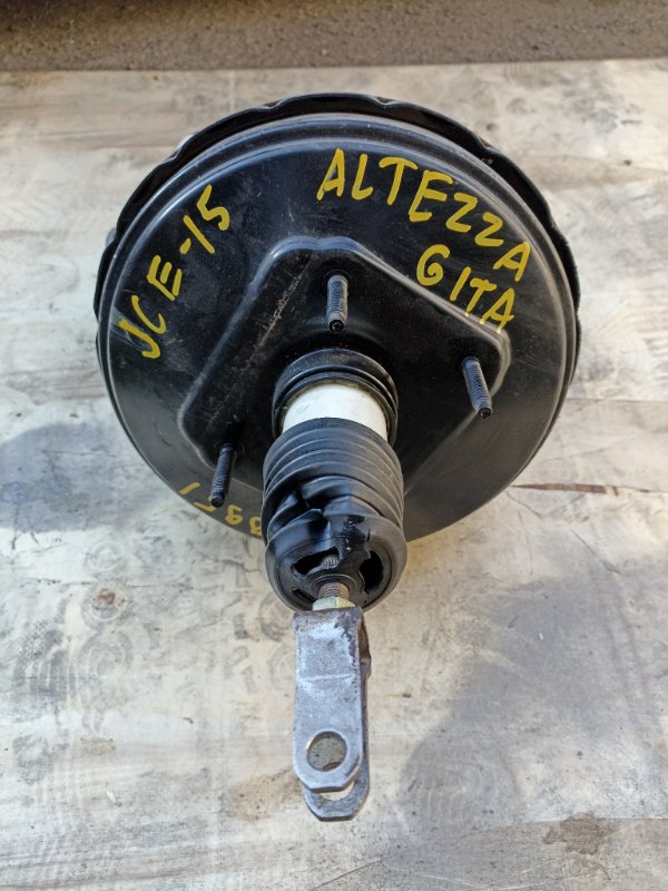 Главный тормозной цилиндр TOYOTA ALTEZZA GITA JCE15 2JZ-GE (б/у)