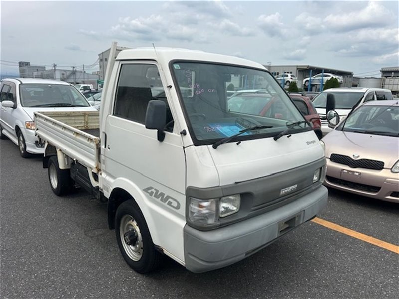 Кабина MAZDA BONGO SE28M R2 4WD (б/у)