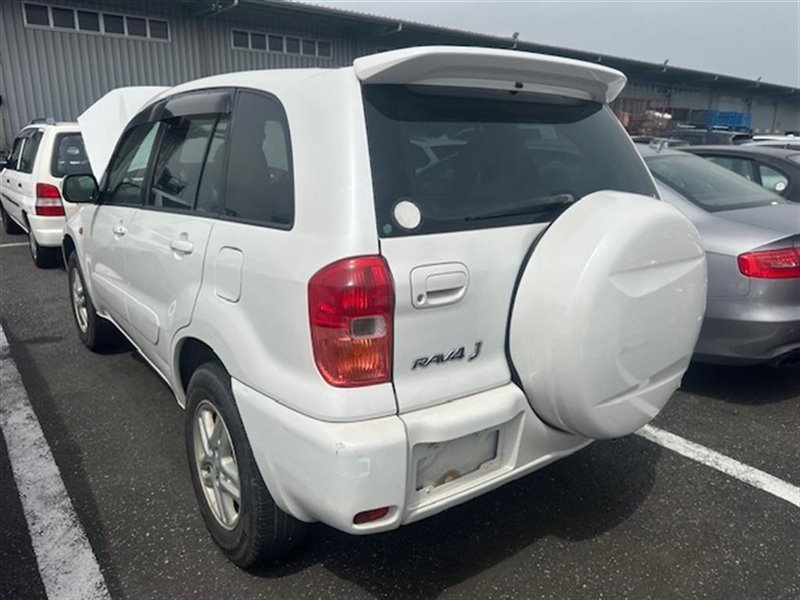 Спойлер TOYOTA RAV4 ZCA26 1ZZ-FE задний COLOR 064 (б/у)