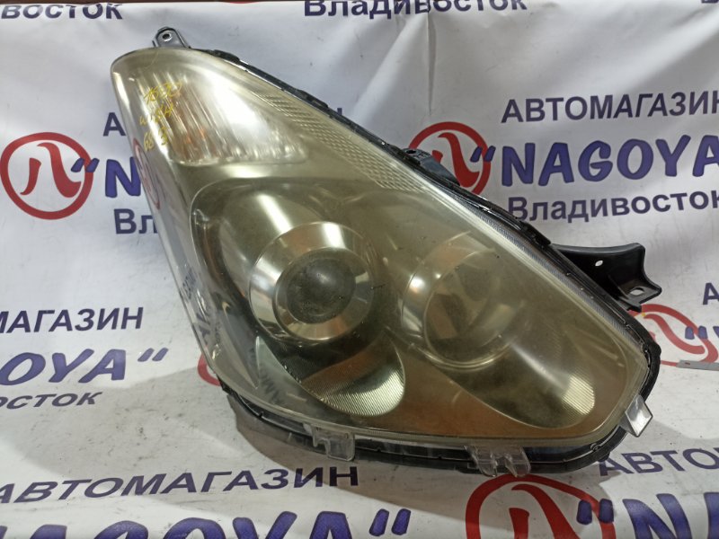 Фара TOYOTA WISH ZNE10 1ZZ-FE передняя правая 6813 (б/у)