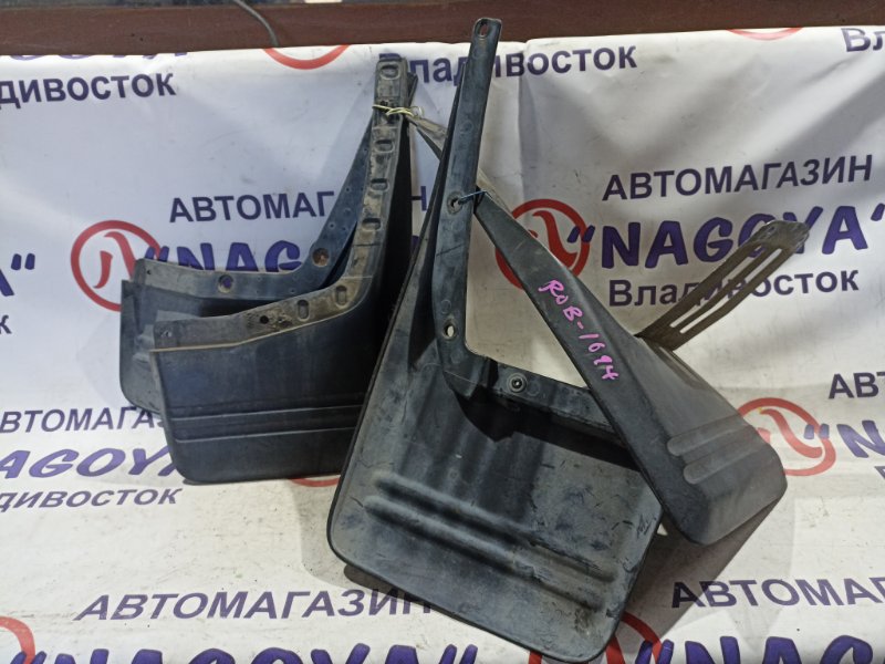 Брызговики комплект MITSUBISHI PAJERO IO H77W (б/у)