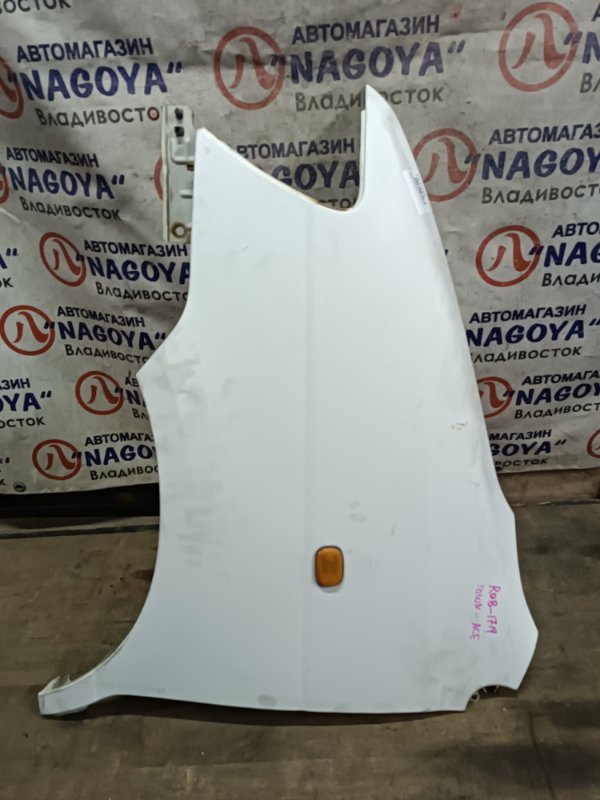 Крыло TOYOTA TOWN ACE NOAH KR42 3S-FE переднее левое COLOR 058 (б/у)