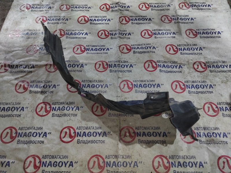 Подкрылок TOYOTA ALTEZZA GITA JCE15 2JZ-GE передний правый (б/у)