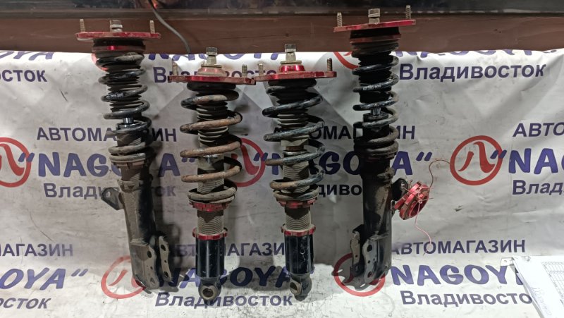 Стойка TOYOTA WISH ZNE10 задняя правая NO NAME (б/у)