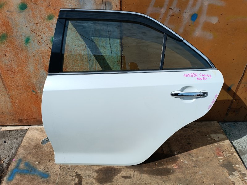 Дверь TOYOTA CAMRY AVV50 2AR-FXE задняя левая COLOR 070 (б/у)