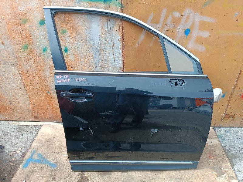 Дверь SUBARU FORESTER SJG FA20 передняя правая COLOR D4S (б/у)