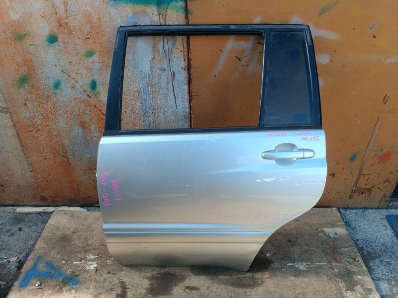 Дверь TOYOTA KLUGER MCU25 1MZ-FE задняя левая COLOR 1C0 (б/у)