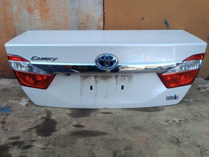 Крышка багажника TOYOTA CAMRY AVV50 2AR-FXE задняя 33-145 (б/у)