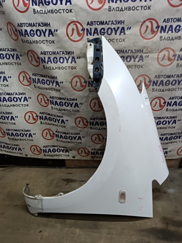 Крыло TOYOTA WISH ZNE10 1ZZ-FE переднее левое COLOR 070 (б/у)