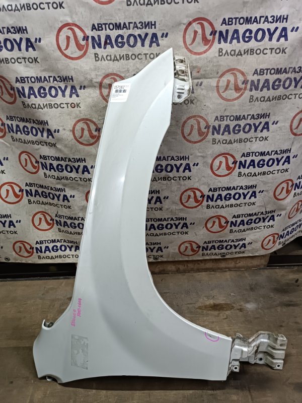 Крыло SUZUKI ESCUDO TDA4W J24B переднее правое 2 MODEL (б/у)