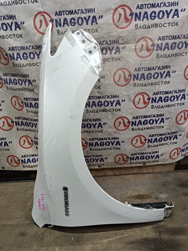 Крыло TOYOTA CAMRY AVV50 2AR-FXE переднее правое COLOR 070 (б/у)