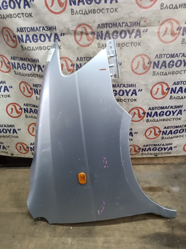 Крыло TOYOTA LITE ACE NOAH KR42 3S-FE переднее правое COLOR 1A0 (б/у)