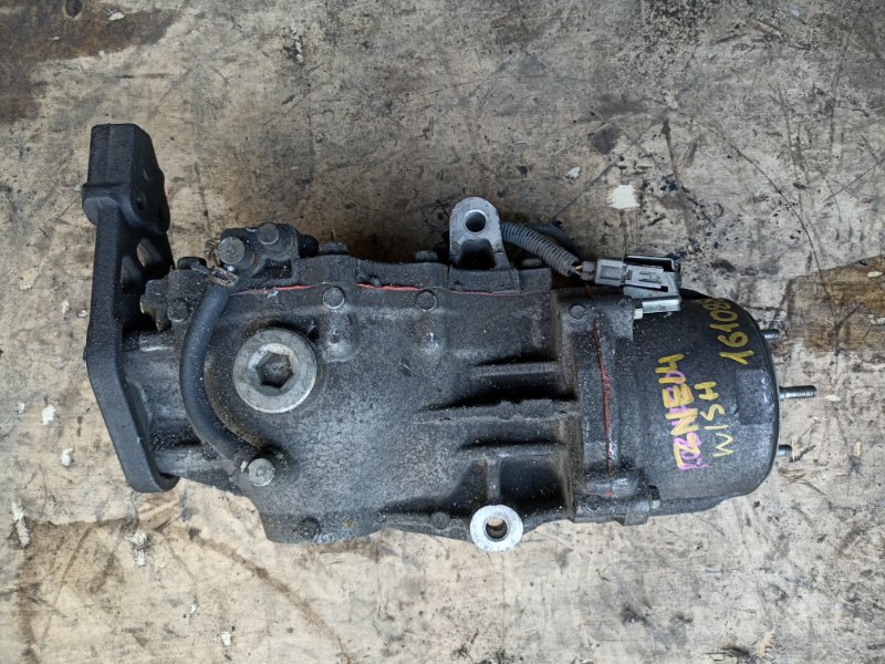 Редуктор TOYOTA WISH ZNE14 1ZZ-FE задний (б/у) Редуктор TOYOTA WISH ZNE14 1ZZ-FE задний (б/у)