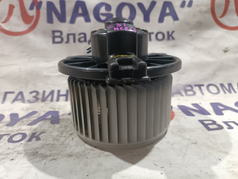 Мотор печки TOYOTA IST NCP65 1NZ-FE (б/у)