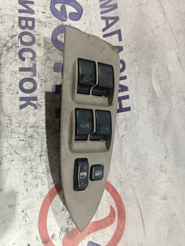 Блок упр. стеклоподьемниками TOYOTA COROLLA SPACIO AE111 4A-FE передний правый (б/у)