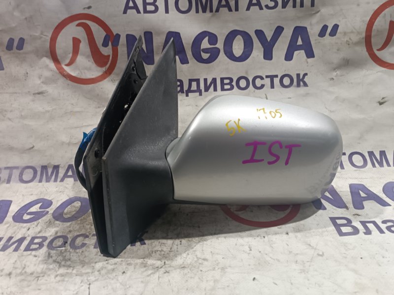 Зеркало TOYOTA IST NCP65 1NZ-FE переднее левое 5 KOHTAKTOB (б/у) Зеркало TOYOTA IST NCP65 1NZ-FE переднее левое 5 KOHTAKTOB (б/у)