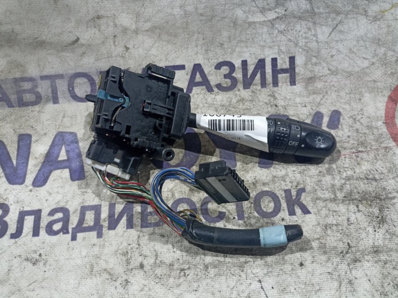 Гитара TOYOTA IST NCP65 1NZ-FE правая (б/у)
