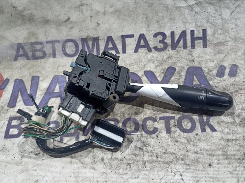 Гитара TOYOTA FUNCARGO NCP21 1NZ-FE правая (б/у)