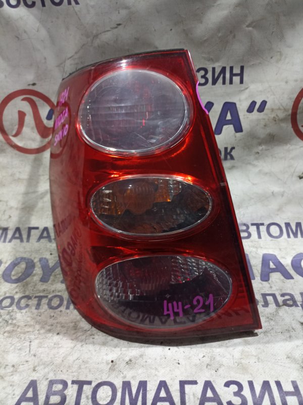 Стоп-сигнал TOYOTA NADIA SXN10 3S-FE задний левый 4421 (б/у)
