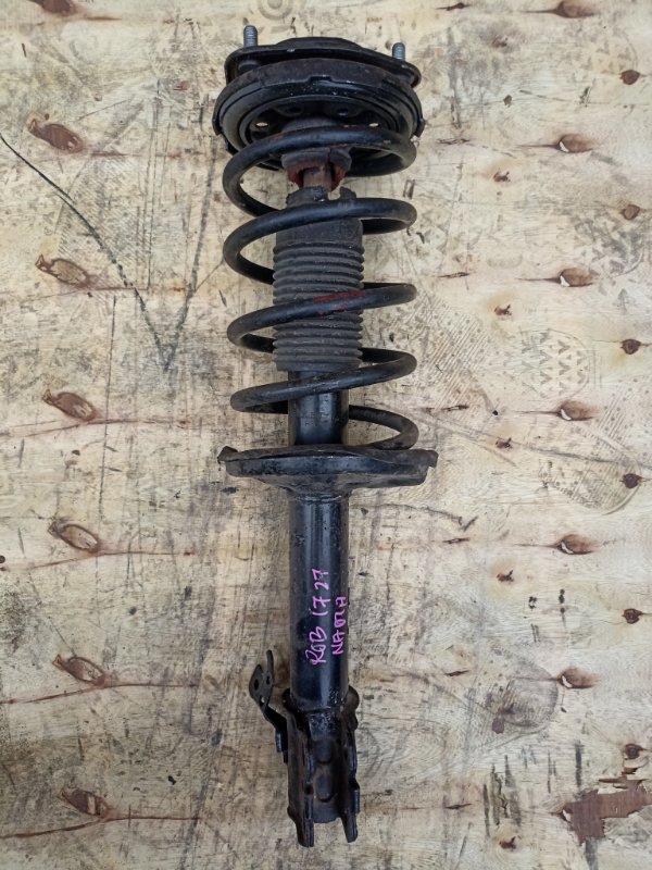 Стойка TOYOTA NADIA SXN15 3S-FE передняя левая (б/у) Стойка TOYOTA NADIA SXN15 3S-FE передняя левая (б/у)