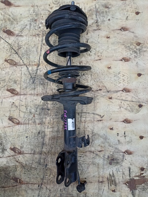 Стойка TOYOTA OPA ZCT10 1ZZ-FE передняя правая (б/у)