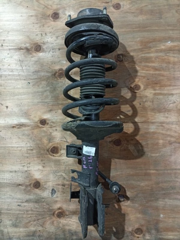 Стойка NISSAN TERRANO LR50 VG33 передняя правая (б/у)