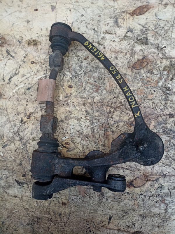 Рычаг верхний TOYOTA TOWN ACE NOAH SR50 3S-FE передний правый (б/у)